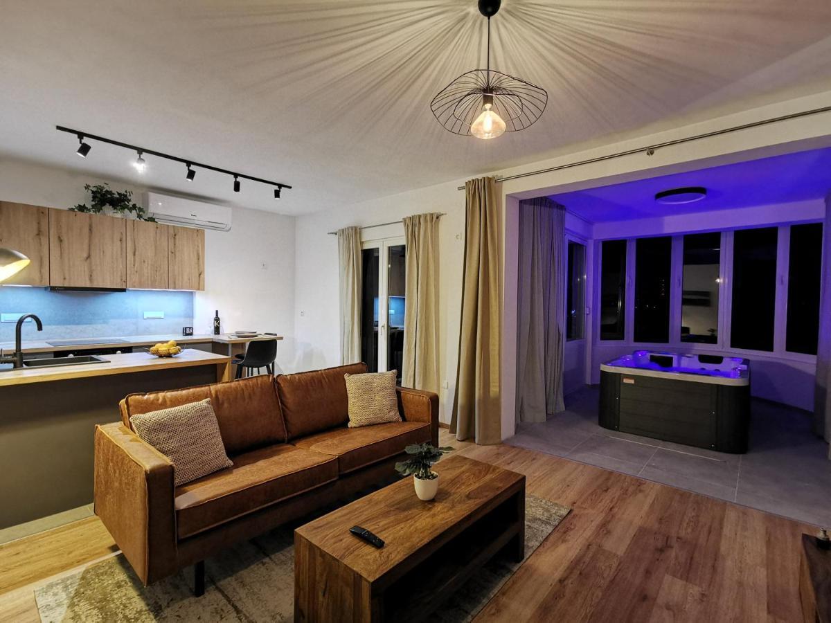 Apartments Viskovic Hvar Town Esterno foto